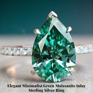 Elegant Pear-Shaped Green Moissanite Inlay Sterling Silver Ring